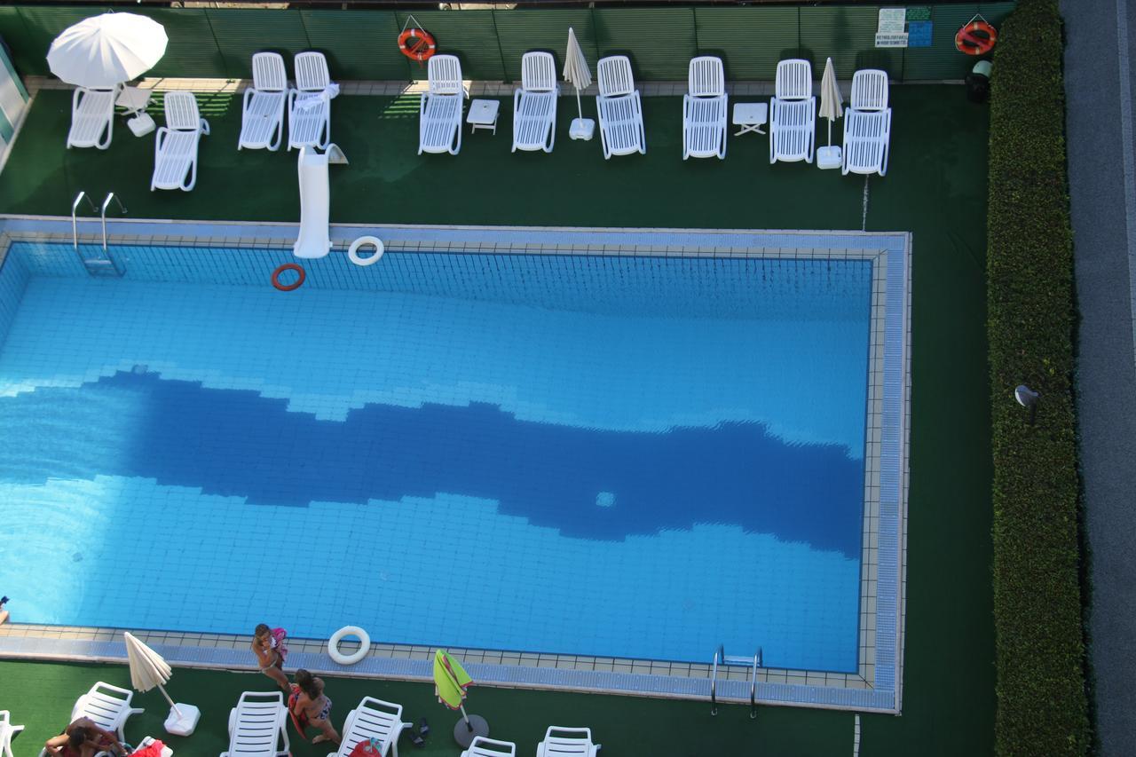 Hotel Boston Alba Adriatica Zewnętrze zdjęcie